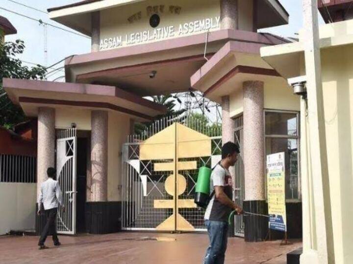 1 லட்சம் பேருக்கு அரசு வேலை… 40,000 பேர் மே மாதத்திற்குள் நியமனம்! அசாம் நிதியமைச்சர் பதில்!