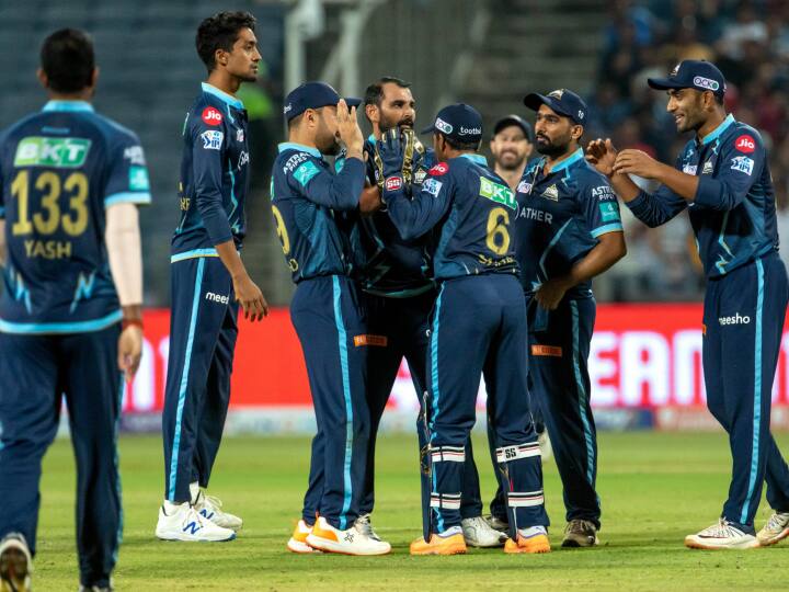 इंडियन प्रीमियर लीग 2022 सीजन में ट्रॉफी को अपने नाम करने वाली गुजरात टाइटंस के प्रदर्शन पर एक बार फिर से सभी की नजरें रहने वाली हैं, जिसमें टीम में एक से एक मैच विनर खिलाड़ी मौजूद हैं.