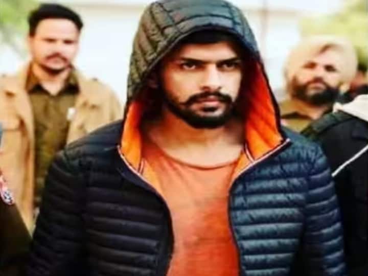 Gangster Lawrence Bishnoi arrested for the first time and know the story of the first crime in Punjab Lawrence Bishnoi: गैंगस्टर लॉरेंस बिश्नोई पहली बार कब हुआ था गिरफ्तार, ये है पहले अपराध की कहानी