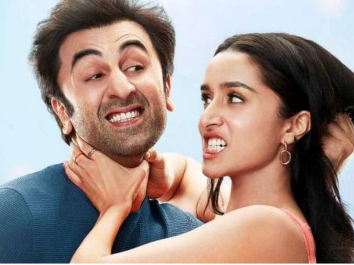 'तू झूठी मैं मक्कार' (Tu Jhooti Main Makkaar) चित्रपटातील श्रद्धा आणि रणबीरच्या केमिस्ट्रीला प्रेक्षकांची पसंती मिळत आहे.