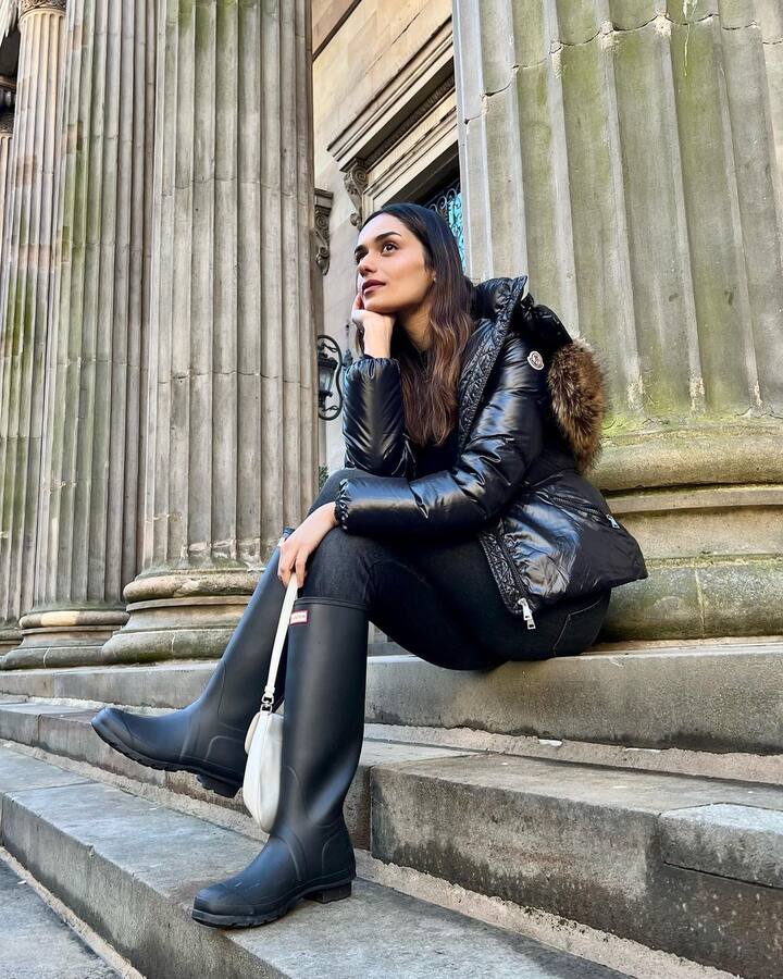 And, Manushi Chhillar is enjoying the sites in this historic city