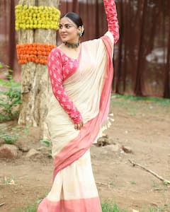 Kundali Bhagya Actor Shraddha Arya Aces Elegance In A White-Red Saree; Check Out Pics