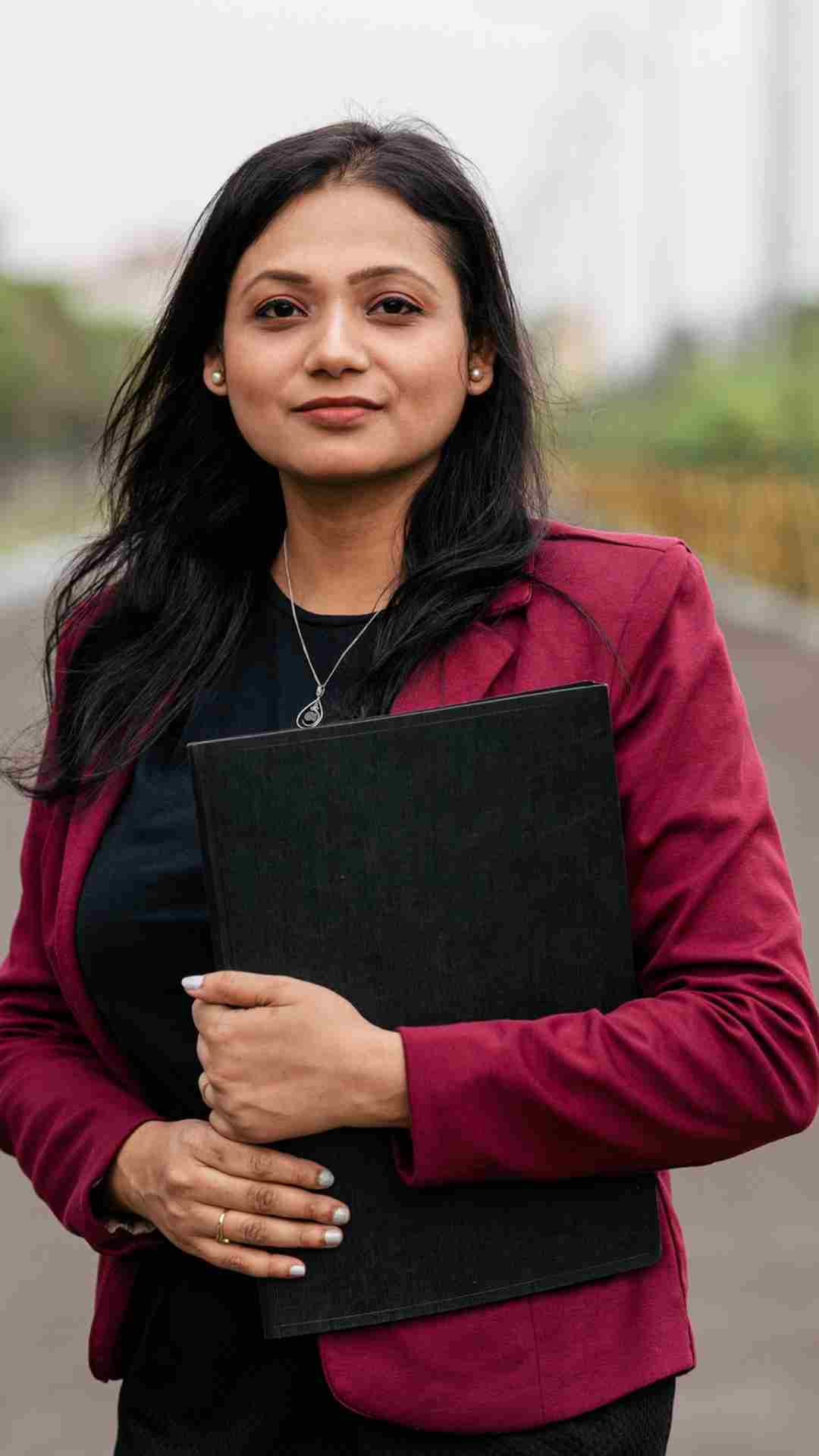 आजकल पढ़े लिखे प्रोफेशनल ही नहीं. स्टूडेंट से लेकर हाउस वाइव्स तक फाइनेंशियल इंडिपेंडेंट चाहते हैं