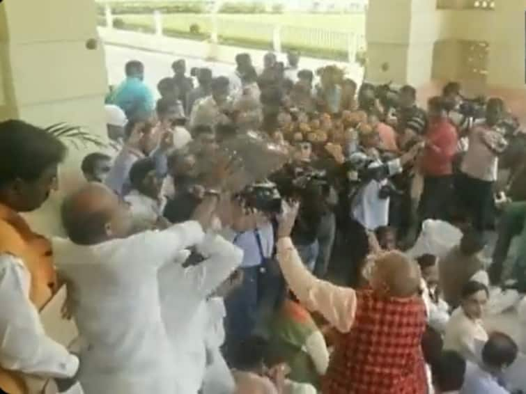 Bail Lalu Rabri Scuffle Breaks Out Between BJP RJD MLAs In Bihar Assembly Over Sweets Distribution BJP, RJD Scuffle In Bihar Assembly As Lalu Yadav Supporters Distribute Laddus After His Bail — WATCH