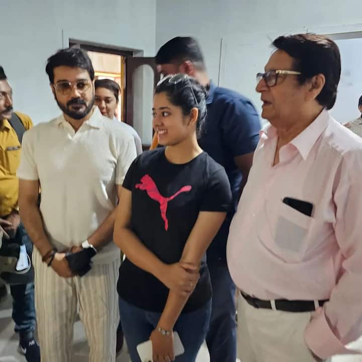 প্রসেনজিৎ চট্টোপাধ্য়ায় ছাড়াও এদিন উপস্থিত ছিলেন প্রবীণ অভিনেতা রঞ্জিত মল্লিক।