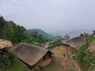 ਭਾਰਤ ਦੇ ਲੋਂਗਵਾ ਪਿੰਡ ਦੇ ਲੋਕਾਂ ਕੋਲ ਦੋ ਦੇਸ਼ਾਂ ਦੀ ਨਾਗਰਿਕਤਾ, ਖਾਂਦੇ ਕਿਸੇ ਹੋਰ ਦੇਸ਼ 'ਚ ਤੇ ਸੌਂਦੇ ਕਿਸੇ ਹੋਰ ਦੇਸ਼ 'ਚ