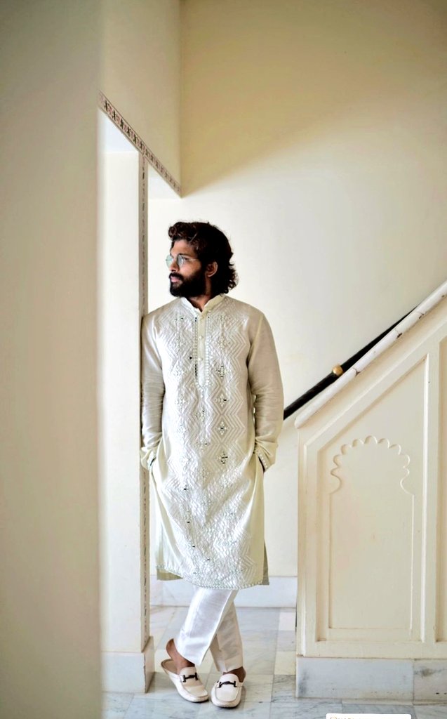 Image of A male model posing with a Indian traditional wear -  sherwani-UY901934-Picxy