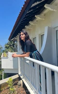 Mrunal Thakur: ਮ੍ਰਿਣਾਲ ਠਾਕੁਰ ਨੇ ਜੰਪ ਸੂਟ 'ਚ ਦਿੱਤੀ ਕਿਲਰ ਮੁਸਕਾਨ, ਲੋਕਾਂ ਨੇ ਕਿਹਾ- 'ਸੁੰਦਰਤਾ ਦਾ ਕੋਈ ਤੋੜ ਨਹੀਂ'