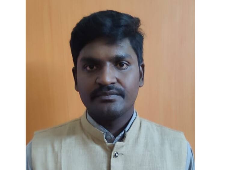 kanchipuram private school teacher appointed to help a differently-abled student in the +1 exam has been arrested for sexual harassment. கொடூரம்; பிளஸ் 1 தேர்வு எழுத வந்த மாற்றுத்திறனாளி மாணவிக்கு பாலியல் தொல்லை; ஆசிரியர் கைது!