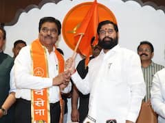 उद्धव ठाकरे को एक और झटका, पूर्व स्वास्थ्य मंत्री और करीबी नेता शिंदे गुट में हुए शामिल