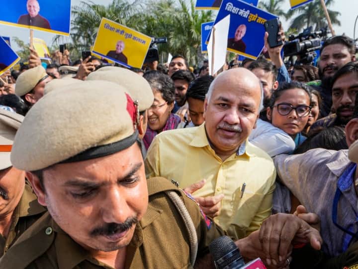 Snooping Case: CBI has registered a case against Manish Sisodia in the espionage case. Know the whole matter