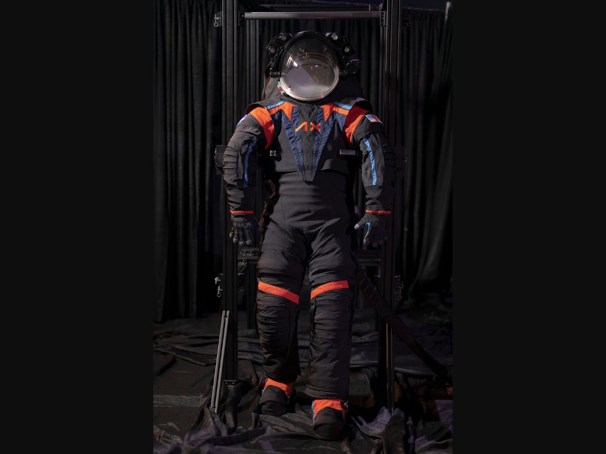 NASA, Axiom Space Unveil Spacesuit Design For Artemis III Astronauts ...