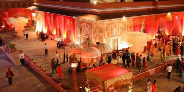 Amritsar News: ਹੁਣ ਮੈਰਿਜ ਪੈਲੇਸਾਂ 'ਚ ਨਹੀਂ ਲਿਜਾ ਸਕੇਗਾ ਕੋਈ ਹਥਿਆਰ, ਫਾਇਰ ਕਰਨ 'ਤੇ ਪੂਰਨ ਪਾਬੰਦੀ Now no weapon will be able to be carried in marriage palaces, complete ban on firing Amritsar News: ਹੁਣ ਮੈਰਿਜ ਪੈਲੇਸਾਂ 'ਚ ਨਹੀਂ ਲਿਜਾ ਸਕੇਗਾ ਕੋਈ ਹਥਿਆਰ, ਫਾਇਰ ਕਰਨ 'ਤੇ ਪੂਰਨ ਪਾਬੰਦੀ