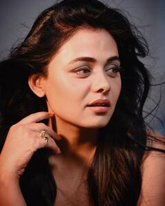 Prarthana Behere Latest Pics: प्रार्थनाचा ग्लॅमरस लूक; शेअर केले खास फोटो