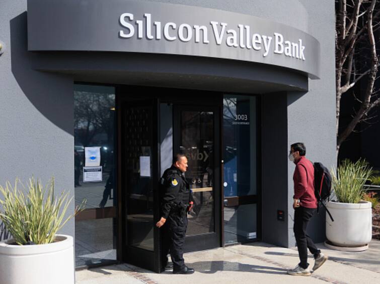 US Regulator Investment Bank Taps Piper Sandler To Sell Silicon Valley Bank: Report US Regulator Investment Bank Taps Piper Sandler To Sell Silicon Valley Bank: Report