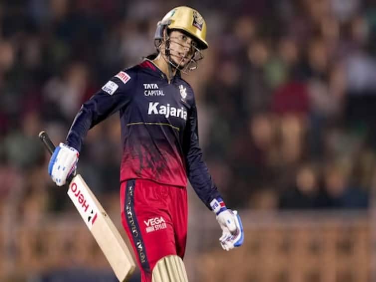 WPL 2023 know RCB-W Captain Smriti Mandhana performance in this edition Smriti Mandhana in WPL: ஆறு போட்டிகளில் விளையாடி 100 ரன்கள் கூட இல்லை.. அதிகளவில் ட்ரோல் செய்யப்படும் கேப்டன் மந்தனா..!