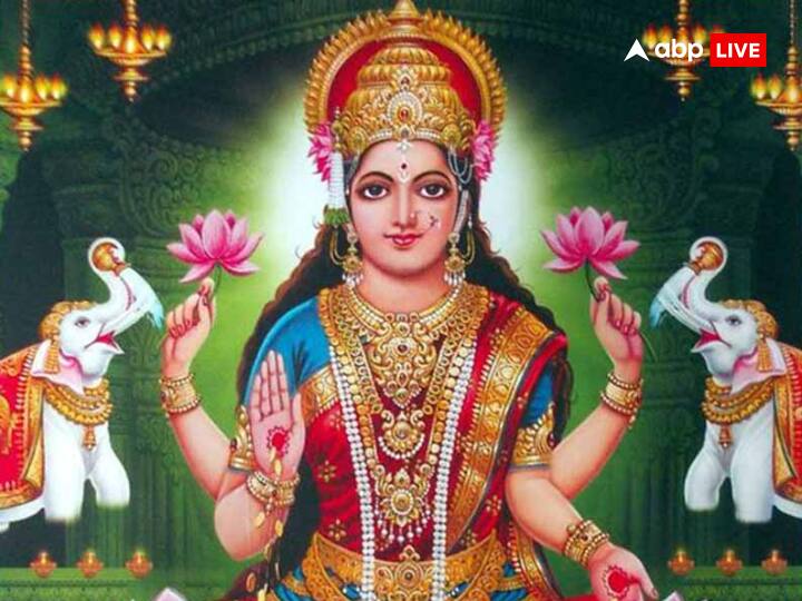 धन से जुड़ी समस्या को दूर कर ने के लिए आप रोज मंदिर जाकर शिवलिंग पर जल जरुर चढ़ाए, साथ ही शिवलिंग पर बिलपत्र भी जरुर रखें और भोलेनाथ को अक्षत (चावल) भी चढ़ाएं.