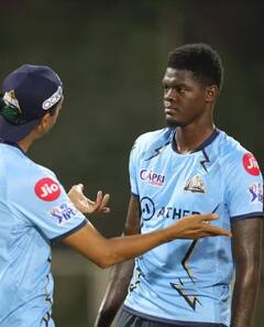 IPL ਦੇ ਇਤਿਹਾਸ 'ਚ ਇਨ੍ਹਾਂ 5 ਗੇਂਦਬਾਜ਼ਾਂ ਦੀ ਗੇਂਦਬਾਜ਼ੀ ਦੇ ਅੰਕੜੇ ਸਭ ਤੋਂ ਵਧੀਆ, ਵੇਖੋ ਟਾਪ-5 ਦੀ ਸੂਚੀ