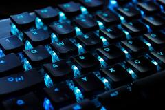 की-बोर्ड में F और J पर लकीर क्यों रहती हैं? कई लोग इस बात से अनजान