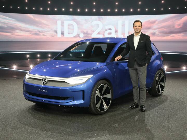 Volkswagen showed a glimpse of its electric hatchback car ID.2, will run 450 km on a single charge