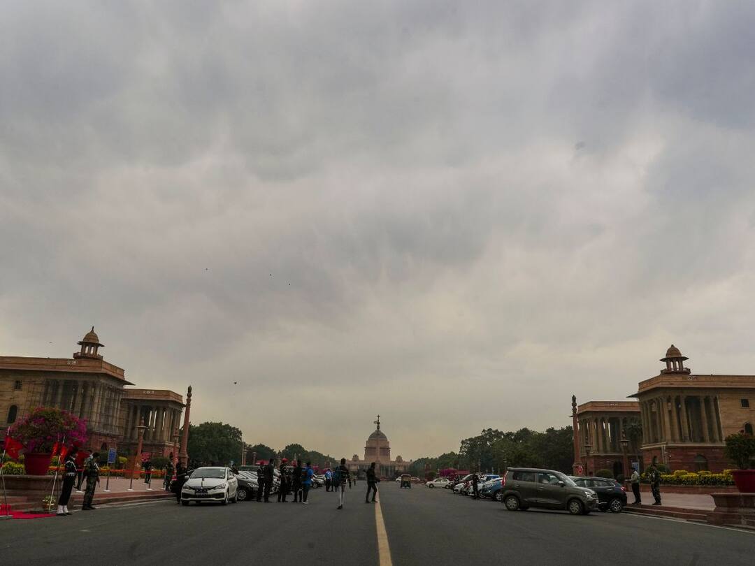 Delhi Weather: After Mercury Hit 34.3 Degree Celsius On Wednesday, IMD Predicts Rain From Thursday Delhi Weather Update Today IMD Rain Alert Summer Prediction UP Bihar India Meteorological Department Delhi Weather: After Mercury Hit 34.3 Degree Celsius On Wednesday, IMD Predicts Rain From Thursday