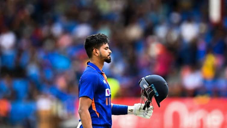 Shreyas Iyer ruled out of ODI series against Australia, confirms Indian fielding coach T.Dilip IND vs AUS ODI: আশঙ্কাই সত্যি হল, অস্ট্রেলিয়ার বিরুদ্ধে ওয়ান ডে সিরিজ থেকে ছিটকে গেলেন শ্রেয়স