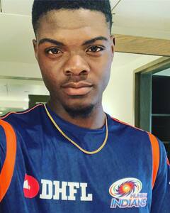 In Photos: IPL के इतिहास में सर्वश्रेष्ठ रहे हैं इन पांच गेंदबाज़ों के बॉलिंग आंकड़े, देखें टॉप-5 की लिस्ट