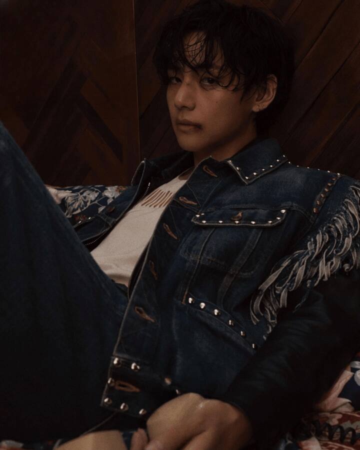 Elle Korea also uploaded the photos to their Instagram page.