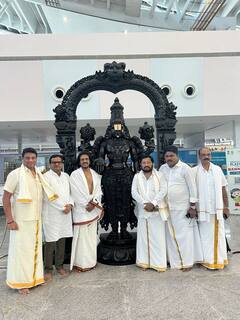 Kabza Movie : ఏడు కొండల వేంకటేశ్వరుని ఆశీర్వాదం తీసుకున్న ఉపేంద్ర, 'కబ్జా' టీమ్