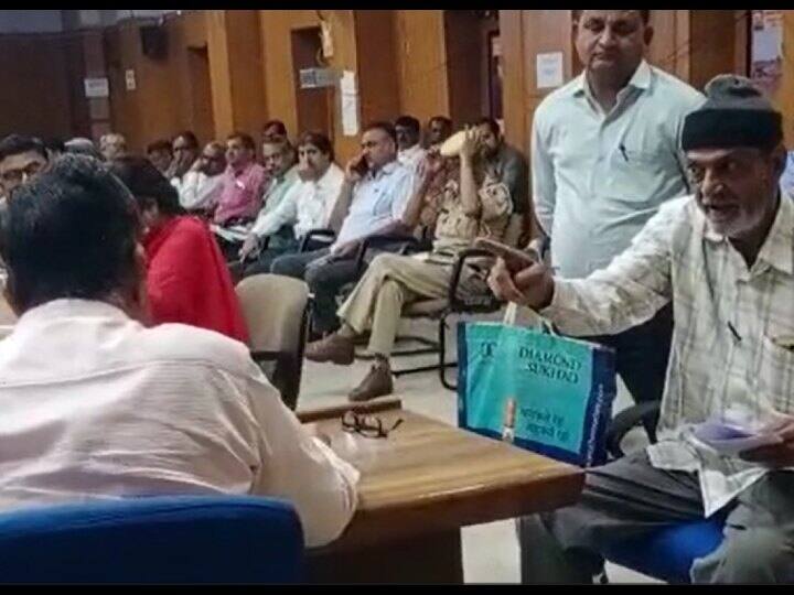 Jodhpur Qabristan Bachao Sangharsh Samiti President Warns of Self Immolation at Public Hearing ANN Jodhpur: जनसुनवाई में शख्स की चेतावनी- 'कब्रिस्तान से नहीं हटा अतिक्रमण, तो जुमे की नमाज के बाद...'