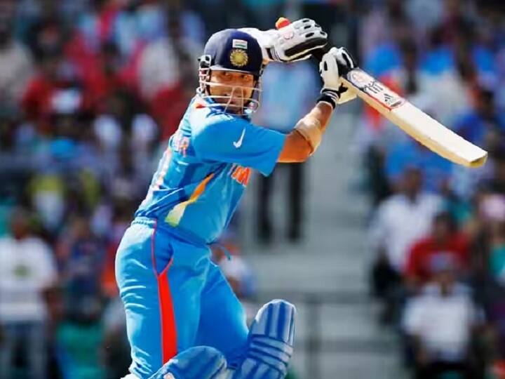 IND vs AUS: भारत और ऑस्ट्रेलिया के बीच 17 मार्च से तीन मैचों की वनडे सीरीज शुरू हो रही है. इससे पहले जानिए कंगारू टीम के खिलाफ भारत के सबसे सफल वनडे बल्लेबाजों की लिस्ट में कौन-कौन शामिल है.