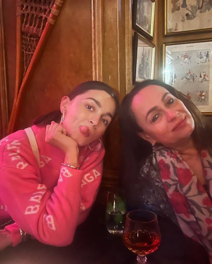 பாலிவுட் திரையுலகில் பிரபலமான நடிகையாக விளங்குபவர் ஆலியா பட்