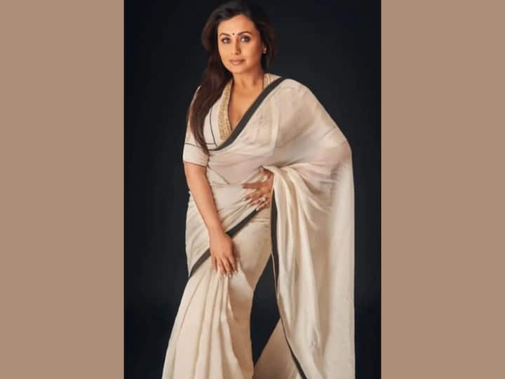 She left her hair loose, wore subtle makeup, a bindi and small stud earrings to complement her look.