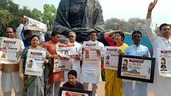 নিয়োগ-দুর্নীতি নিয়ে সংসদ চত্বরে বিক্ষোভ সুকান্ত-লকেটদের