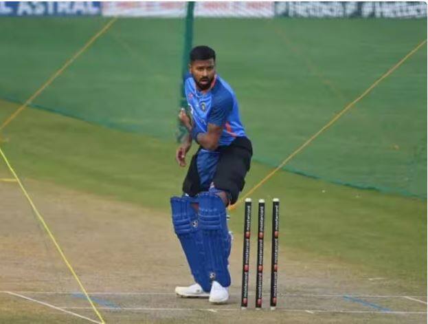 ind vs aus 1st odi possible playing11 wankhede pitch report match prediction IND vs AUS: ਭਾਰਤ-ਆਸਟ੍ਰੇਲੀਆ ਦੇ ਪਹਿਲੇ ਵਨਡੇ 'ਚ ਕਿਸਦਾ ਪਾਸਾ ਭਾਰੀ, ਕਿਵੇਂ ਹੋਵੇਗਾ ਪਲੇਇੰਗ 11 ? ਪਿੱਚ ਰਿਪੋਰਟ ਸਮੇਤ ਜਾਣੋ ਸਭ ਕੁਝ