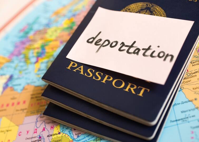 Students In Canada: Due to fake documents, 700 Indian students in Canada face the sword of deportation જો તમે પણ આ રીતે કેનેડા જવાનું વિચારતા હોવ તો ચેતી જજો, 700 ભારતીય વિદ્યાર્થીઓ પર દેશનિકાલનું જોખમ