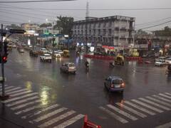 Weather Update: बारिश से मुंबई लोकल ट्रेन की स्पीड पर लगेगा ब्रेक, बेंगलुरु-दिल्ली समेत इन राज्यों में पड़ेगी फुहार