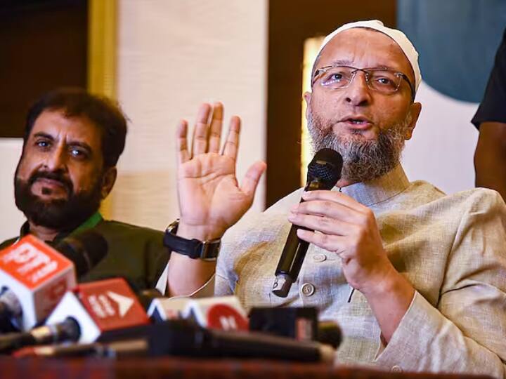 Bihar Politics: 'मुसलमानों का वोटिंग राइट समाप्त कर देना चाहिए', ओवैसी पर तंज कसते हुए क्या बोल गए BJP विधायक? Bihar Politics: BJP MLA Haribhushan Thakur Controversial Statement on AIMIM Asaduddin Owaisi ann Bihar Politics: 'मुसलमानों का वोटिंग राइट समाप्त कर देना चाहिए', ओवैसी पर तंज कसते हुए क्या बोल गए BJP विधायक?