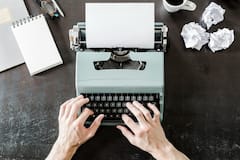 की-बोर्ड में दोनों Enter बटन दाईं तरफ क्यों होते हैं? 99%  लोग नहीं जानते, लेकिन दिलचस्प है इसका इतिहास