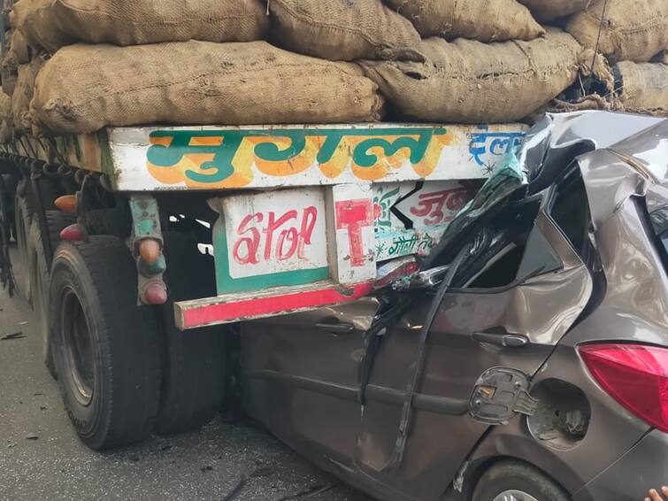 Mumbai-Pune Accident: Fatal accident on Mumbai-Pune Expressway;  A car collided with a truck from behind near Urse village, three passengers were killed