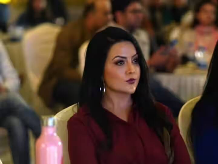 Amruta Fadnavis Fraud Case Designer Aniksha Jaisinghani Granted Bail Amruta Fadnavis : अमृता फडणवीस धमकी प्रकरण, आरोपी अनिक्षा जयसिंघानीला जामीन मंजूर