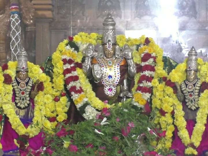 கரூர் ஸ்ரீ கல்யாண வெங்கட்ரமண ஸ்வாமி ஆலய புஷ்ப யாகம்