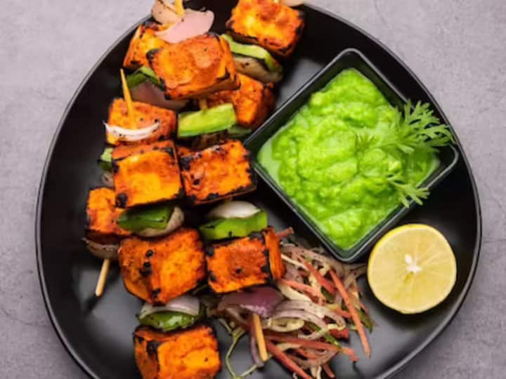 Save this recipe of Paneer Tikka for dinner on weekend, taste will come as soon as you taste it