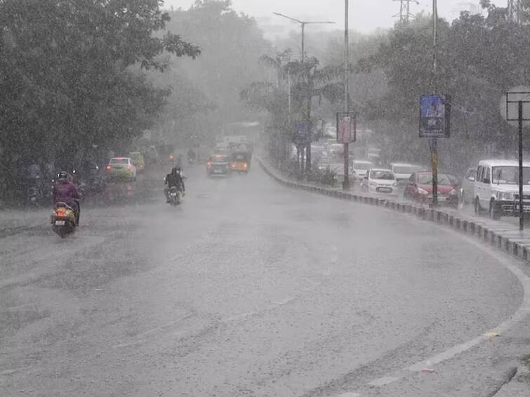 According to the Meteorological Department, there will be rain in Tamil Nadu for the next two days due to the low circulation of the tropical cyclone prevailing over Tamil Nadu. TN Weather Update: சட்டென்று மாறிய வானிலை.. சென்னையில் பரவலாக மழை.. எங்கெல்லாம் தெரியுமா?