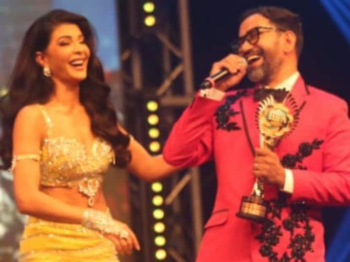 ये तस्वीरें शेयर करते हुए उन्होंने लिखा,