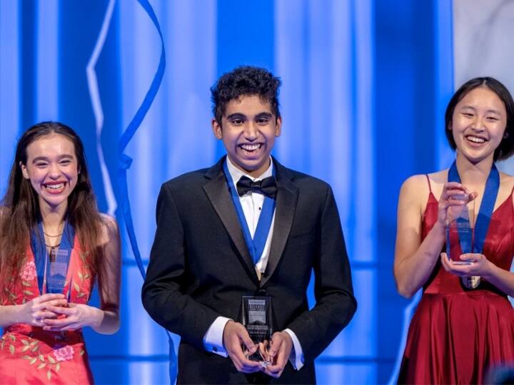 यूएस में भारत का डंका! भारतीय मूल के छात्र ने जीती ये प्रतियोगिता, 2 करोड़ रुपये मिले Indian-origin student wins prestigious science competition in usa gets Rs 2 crore as prize यूएस में भारत का डंका! भारतीय मूल के छात्र ने जीती ये प्रतियोगिता, 2 करोड़ रुपये मिले