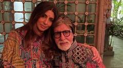 ढलती उम्र के साथ श्वेता बच्चन पर छा रहा है ग्लैमर, बॉलीवुड से दूर बिग बी की इकलौती बेटी ऐसे लुक्स से करती हैं घायल