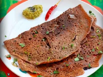 Looking for a Quick Breakfast Recipe? Try Mouthwatering Ragi Chilla வீட்டில் சுவையான, சத்தான ராகி அடை செய்வது எப்படி?