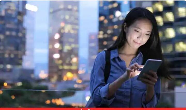 ৫ বিক্রেতার সঙ্গে দেখা করার সময় আশেপাশে প্রচুর লোকের থাকে এমন একটি সর্বজনীন স্থান নির্বাচন করুন। সেই ক্ষেত্রে একটি মল বা কফি শপে যান। এটি আপনার নিরাপত্তা নিশ্চিত করবে ও কোনও জালিয়াতি প্রতিরোধ করবে।