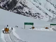 Zoji La Pass: 68 दिन बाद खोला गया लद्दाख और जम्मू-कश्मीर के बीच का 'प्रवेश द्वार'